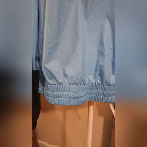 THE NORTH FACE HMLYN Wind Shell Jacket in Blue/black. Size small NWOT - Picture 8 of 16